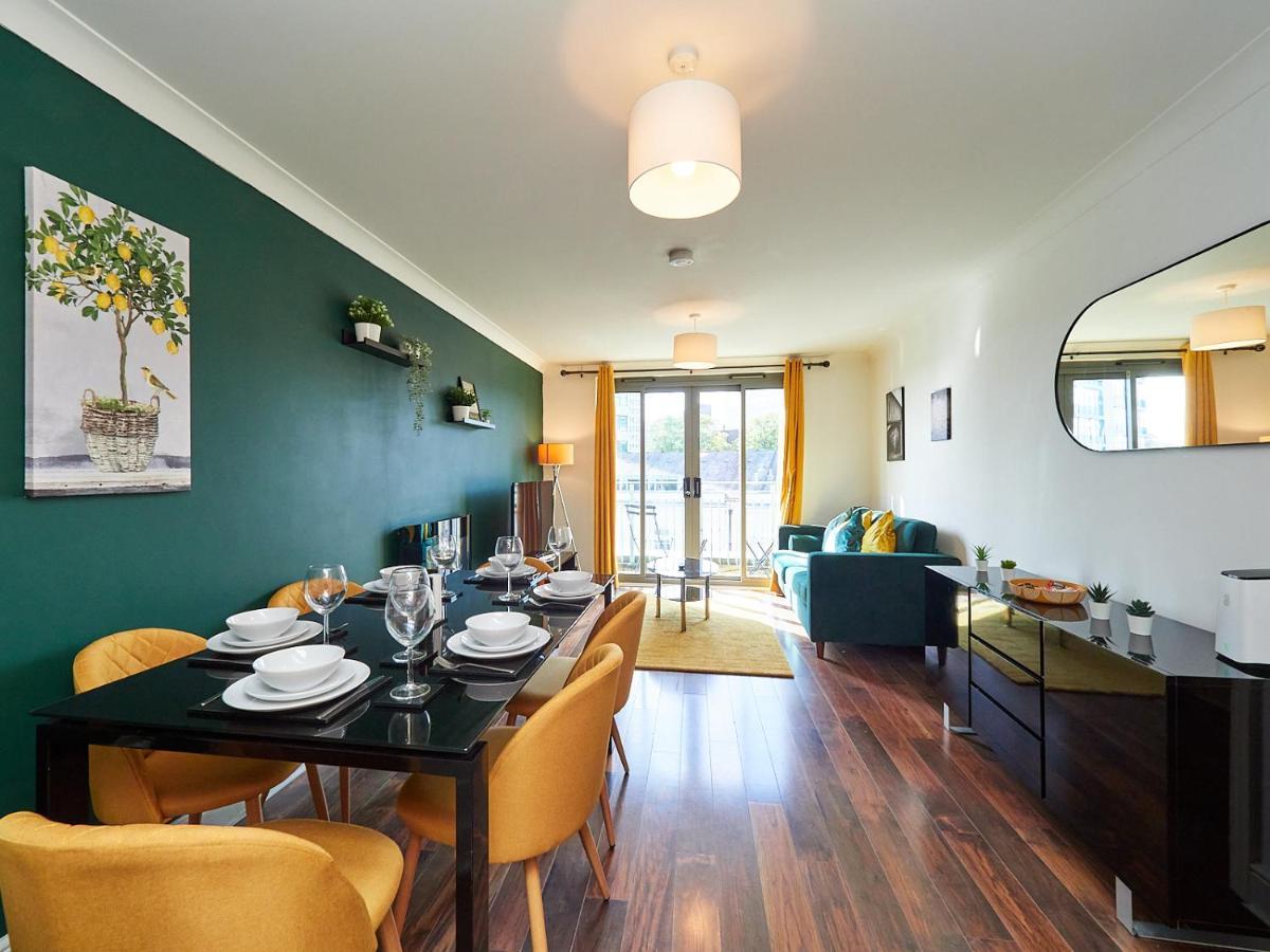 Emerald Suite - Two Story Duplex Apartment - Balcony - Contractors - Family - City Centre - Broadway Plaza - Five Ways - Sleeps 6 Birmingham Kültér fotó