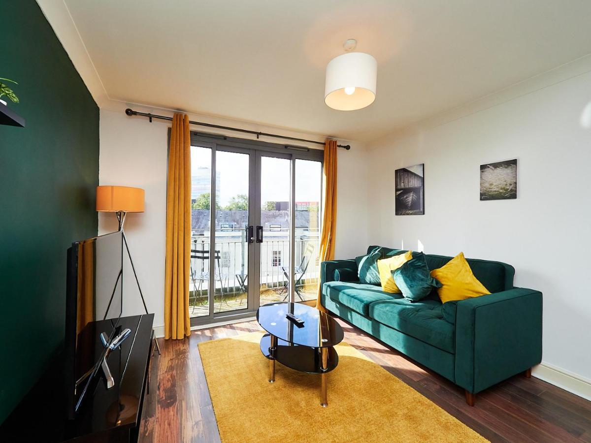 Emerald Suite - Two Story Duplex Apartment - Balcony - Contractors - Family - City Centre - Broadway Plaza - Five Ways - Sleeps 6 Birmingham Kültér fotó