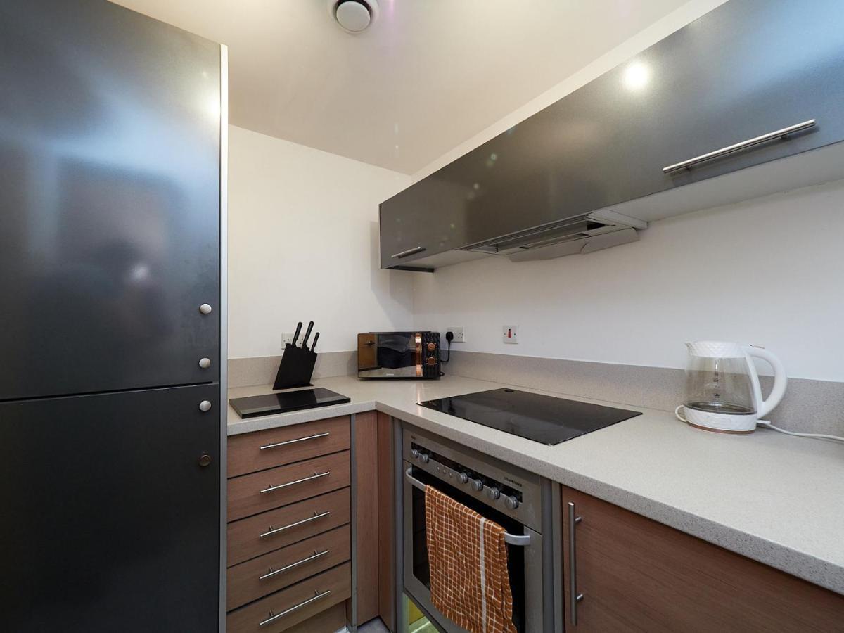 Emerald Suite - Two Story Duplex Apartment - Balcony - Contractors - Family - City Centre - Broadway Plaza - Five Ways - Sleeps 6 Birmingham Kültér fotó